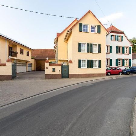 Weingut Und Gaestehaus Henrici Friesenheim is an Ortsgemeinde Exteriör bild