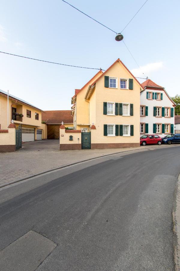Weingut Und Gaestehaus Henrici Friesenheim is an Ortsgemeinde Exteriör bild