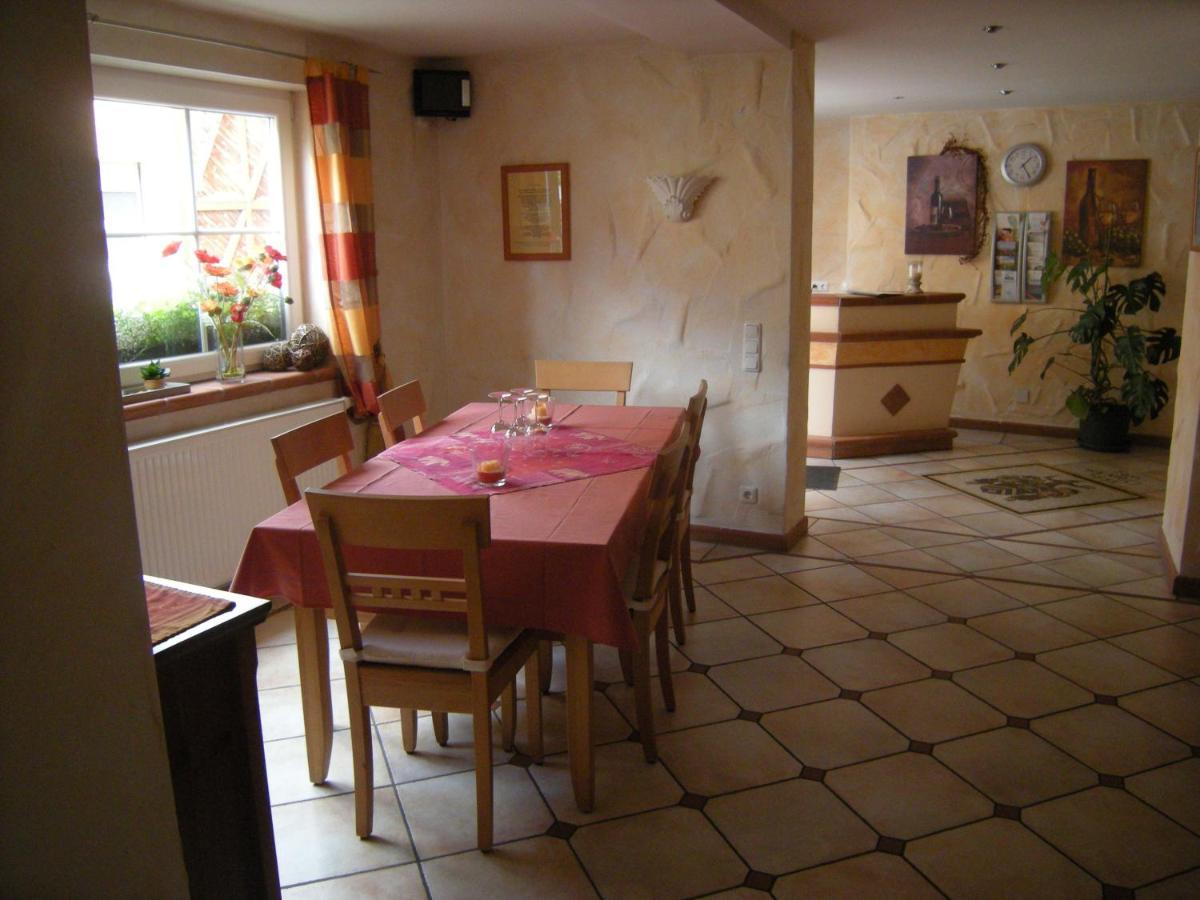 Weingut Und Gaestehaus Henrici Friesenheim is an Ortsgemeinde Exteriör bild